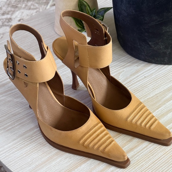 Jeffrey Campbell Banana and Brown Heels - Picture 10 of 11